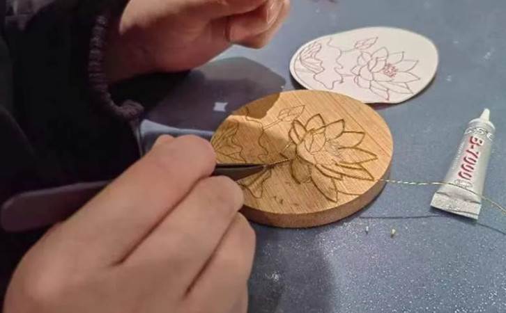 成都月子中心三八妇女节手工活动——非遗掐丝珐琅5