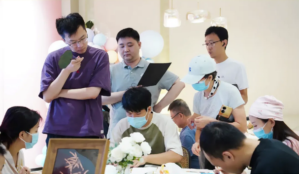 坐标深圳，一家可以体验非遗烧箔画的月子中心3
